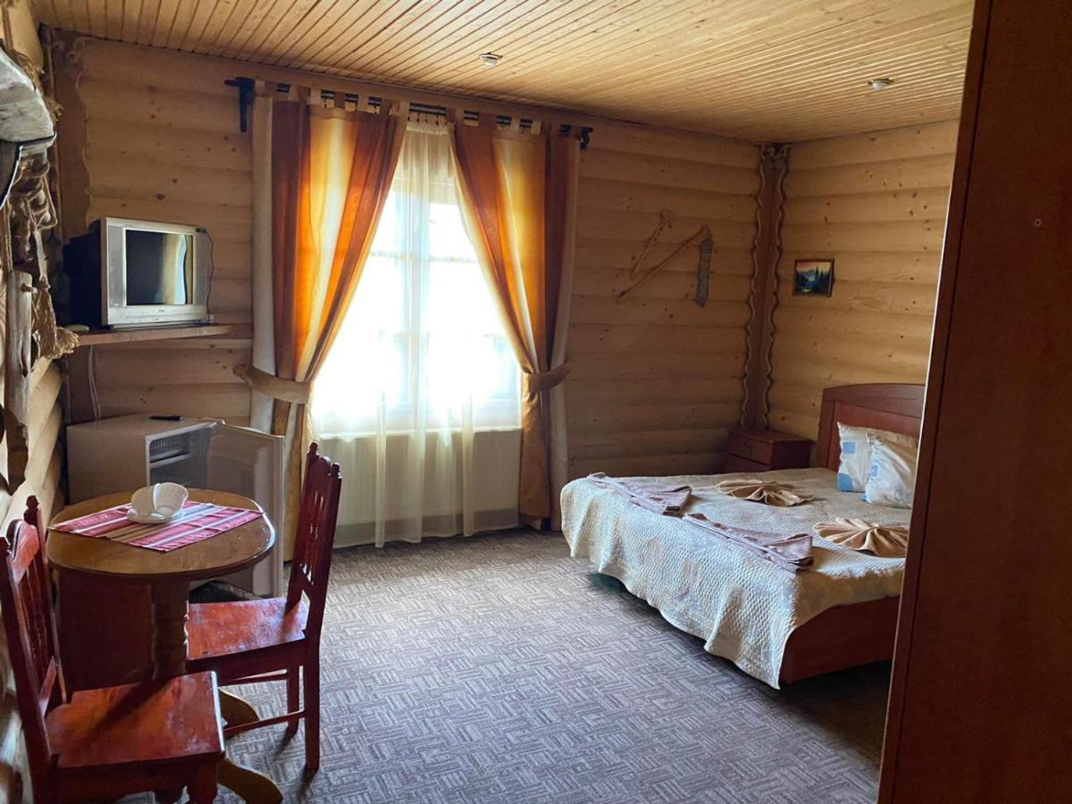 Panorama Karpat Hotell Jablunytsja Exteriör bild